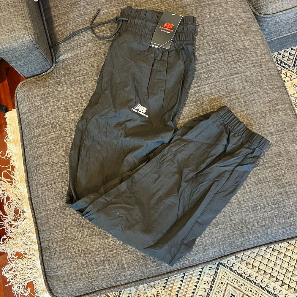 New Balance Men's Black Jogger Pants